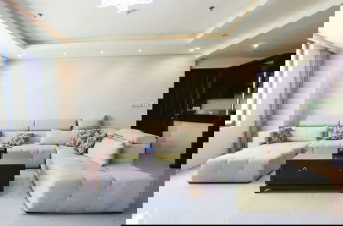 Foto 16 - Premium and Restful 3BR in City Center at Kondominium Regensi Apartment