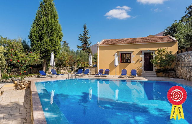 Heliopetra Studios, Small Village Close to Beaches - Photo 1