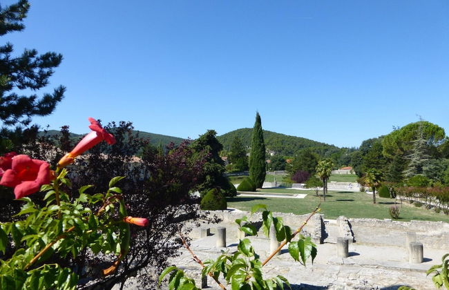 Chalet by Mont Ventoux With Stunning Views - Photo 14