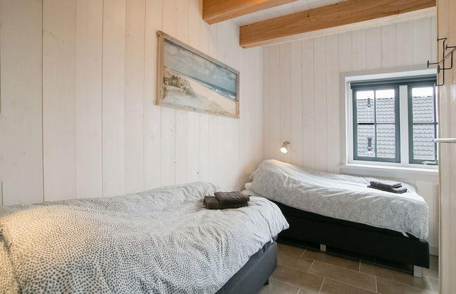 Spacious Holiday Home Hazenborgh in Callantsoog Near Beach - Photo 11