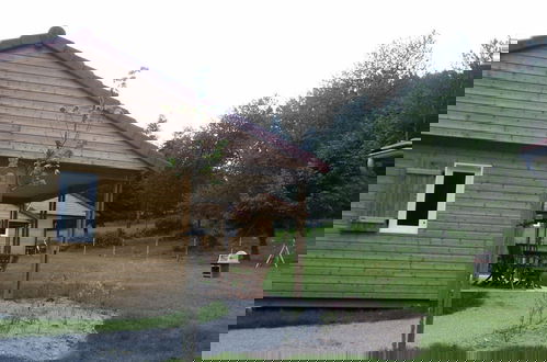 Foto 37 - Attractive Chalet With Terrace