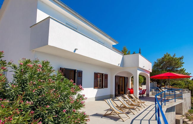 Sunny Beachfront Jablanac Apartments - Foto 29