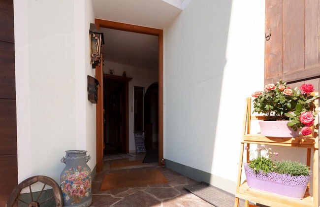 Wooden Apartment in St Johann in Tirol With a Terrace - Photo 3