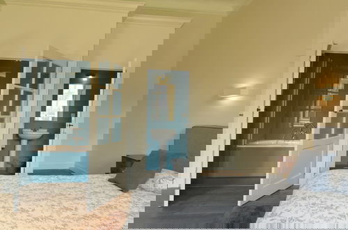 Foto 54 - Luxurious Castle in Marchin With Infrared Sauna