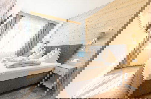 Photo 3 - Spacious Chalet With Sauna