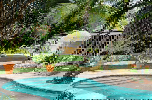 Photo 1 - Villa Oasis: Newly Remodeled Luxury Villa With Pool & Private Garden