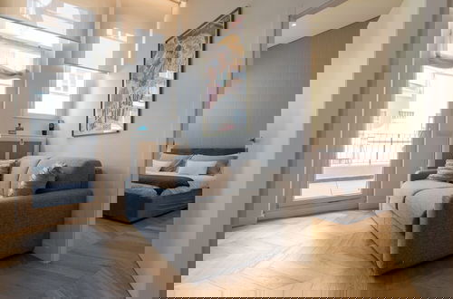 Photo 20 - Elegant Home with Terrace