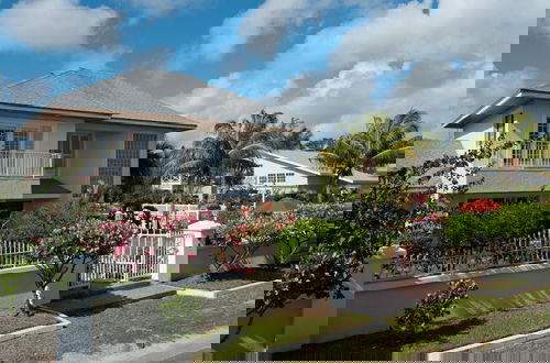 Foto 19 - Buttonwood Bliss: Lux Condo With Amenities
