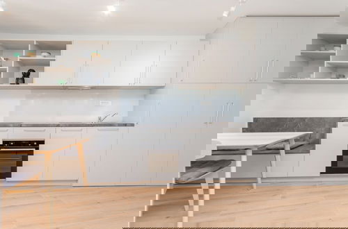 Foto 9 - Premium City Center Apartment Tartini 2