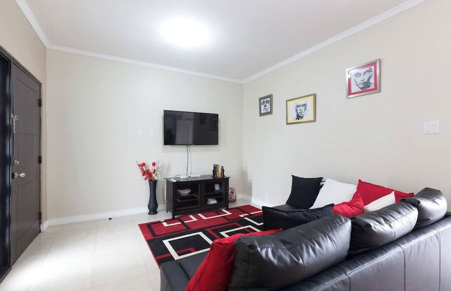 The Brompton's Luxury Apt - Photo 6