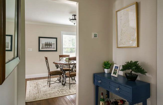 Modern Home Just 10 Mins to Notre Dame 18384 - Photo 5