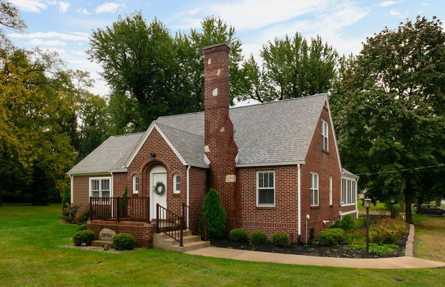 Modern Home Just 10 Mins to Notre Dame 18384 - Photo 23