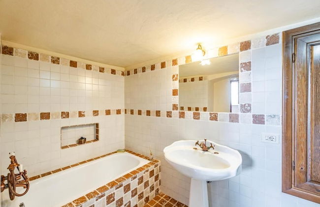 Torre Del Melograno With Heated Pool - Photo 15