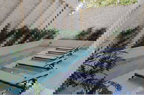 Photo 11 - Private Pool - 1 Bedroom Condo - 2 To 4 People