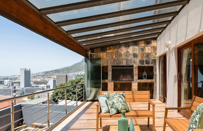 3 Bedroom Hilltop Home With Spectacular Views - Photo 38