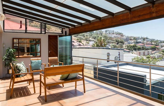 3 Bedroom Hilltop Home With Spectacular Views - Photo 40
