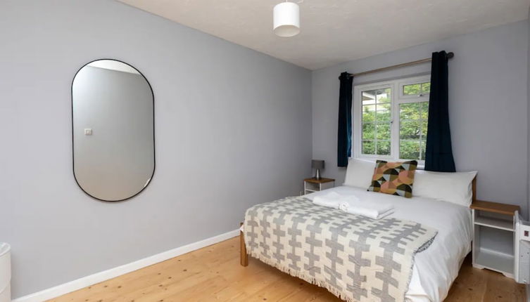 Foto 1 - Newly Refurbished 2BD Flat W/parking - Peckham