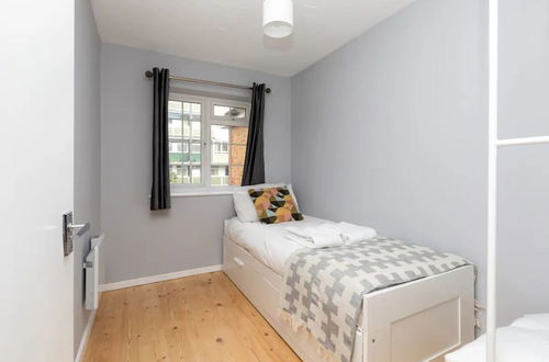 Photo 5 - Newly Refurbished 2BD Flat W/parking - Peckham