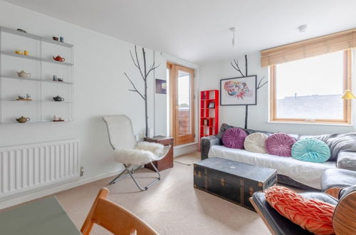 Photo 14 - Warm & Inviting 1bedroom Flat With Patio, Camden Town