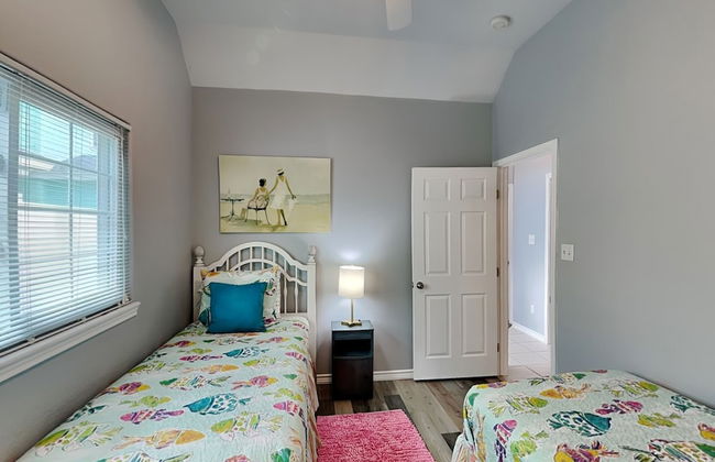 Beach Place - Photo 5