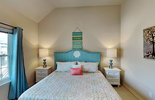 Beach Place - Photo 1