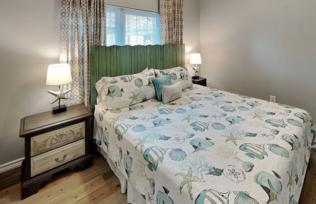 Beach Place - Photo 14