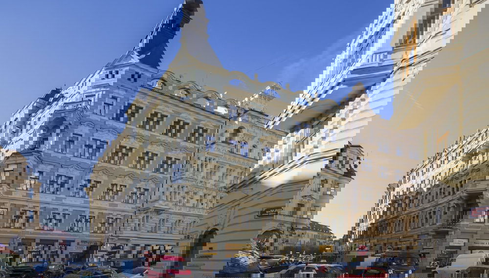 Primary image