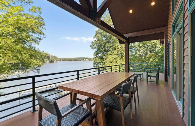 Mi Casa, Su Casa by Avantstay Lakefront Escape - Photo 10
