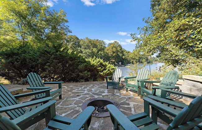 Mi Casa, Su Casa by Avantstay Lakefront Escape - Photo 6