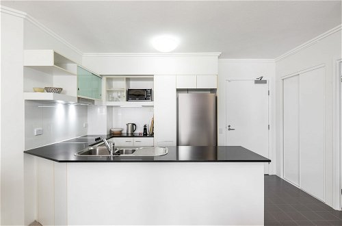 Photo 13 - South bank serviced apartment