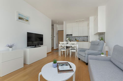 Photo 16 - Business Apartment PKP by Renters