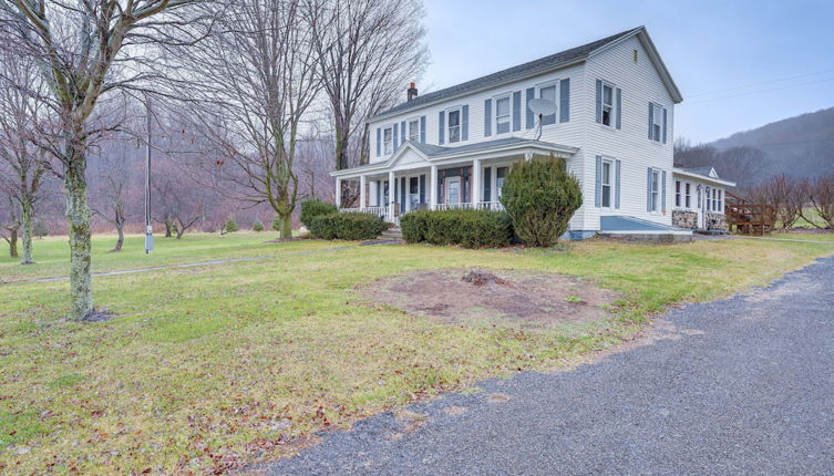 Foto 1 - Pet-friendly Franklinville Farmhouse w/ Sunroom