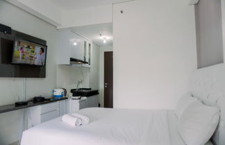 Foto 3 - Cozy Stay Studio At Transpark Bintaro Apartment