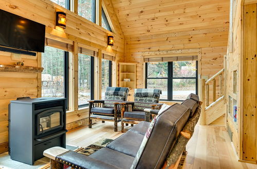 Photo 17 - Modern Cabin w/ Hot Tub & Sacandaga Lake Access