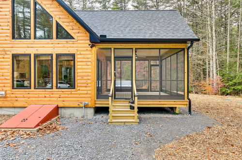 Photo 9 - Modern Cabin w/ Hot Tub & Sacandaga Lake Access