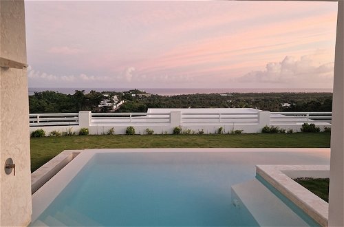 Foto 75 - Sunset Villa with Infinity Pool