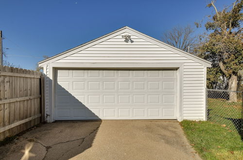 Photo 4 - Quaint Cedar Rapids Home, 4 Mi to Downtown