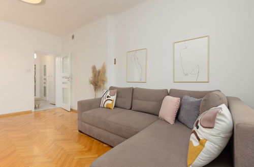 Photo 23 - Bright Aapartment Holenderska by Renters