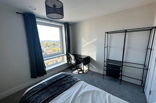 Foto 6 - Cosy, Comfy 2 Bed Apartment in London