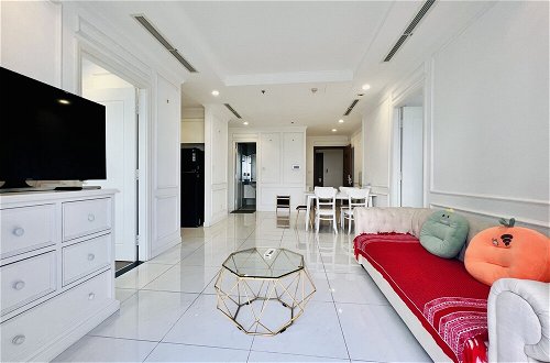 Photo 25 - Vinhomes Luxury-Christine Apartment