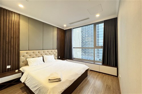 Photo 4 - Vinhomes Luxury-Christine Apartment