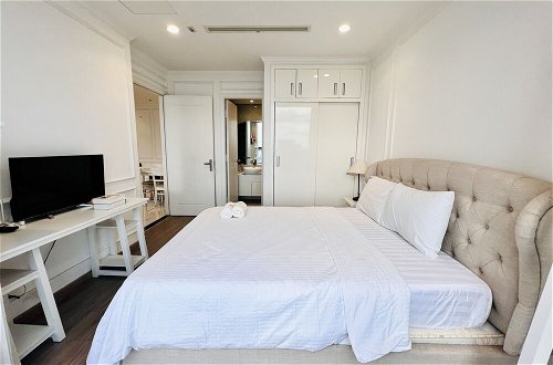 Foto 27 - Vinhomes Luxury-Christine Apartment