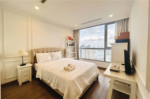 Photo 18 - Vinhomes Luxury-Christine Apartment