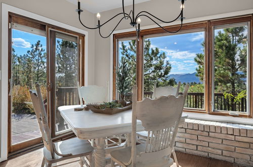 Photo 8 - Expansive Monument Home: Hot Tub & Mountain Views