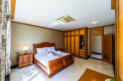 Foto 11 - Luxury 6 Bed Mansion - CAS