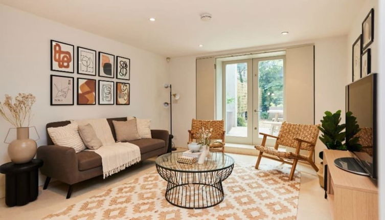 Foto 1 - The Brimmington Park Escape - Lovely 3bdr House With Study Room + Garden