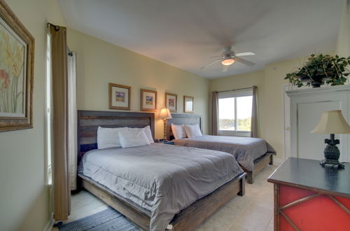 Photo 14 - 6th-floor Gulfport Condo With Views: Walk to Beach