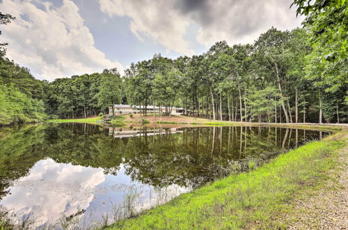 Foto 5 - Mcdonough Getaway w/ Private Lake on 24 Acres