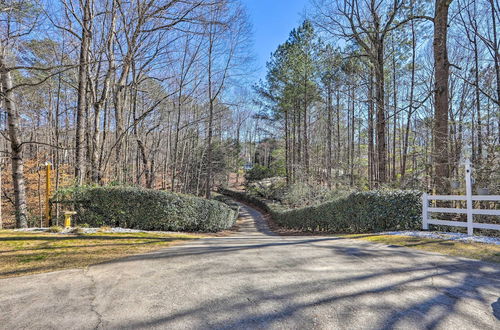 Photo 5 - Immaculate Suwanee House w/ Pool & Game Room