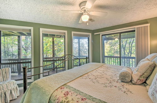 Photo 33 - Tree-top Cabin w/ Game Room & Mountain Views